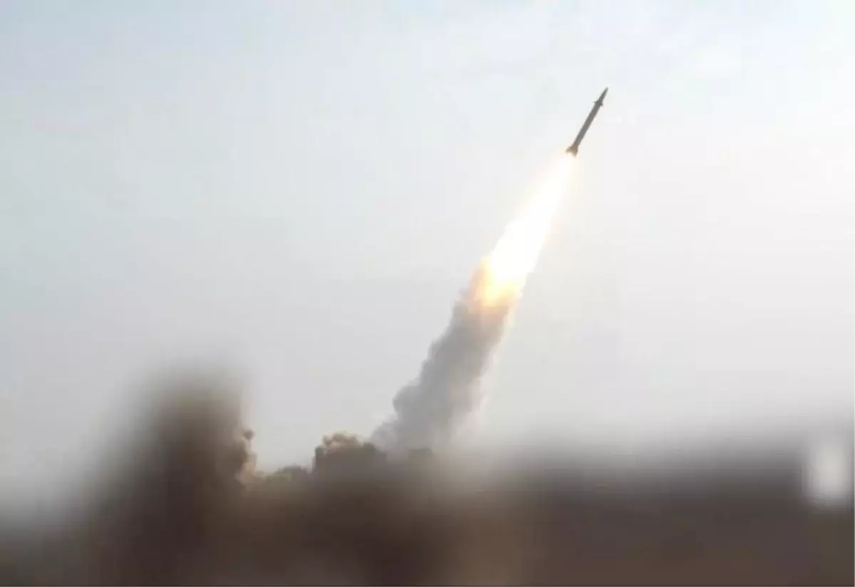 Kuzey Kore, hipersonik füzeyle tatbikat gerçekleştirdi