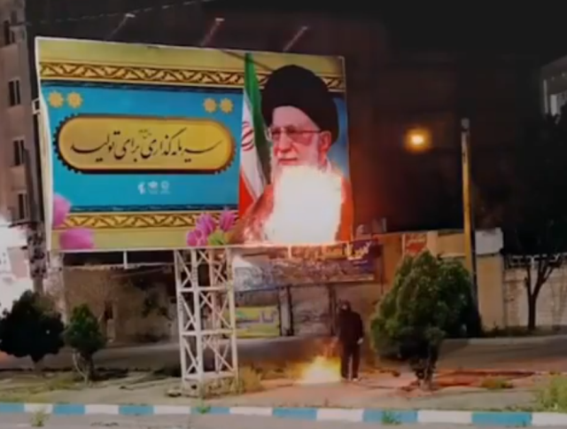 Maduro sonrası harekete geçti! İşte Hamaney'in Esad benzeri kaçış planı 3 maduro sonrasi harekete gecti iste hamaney in 19427672 9753 m