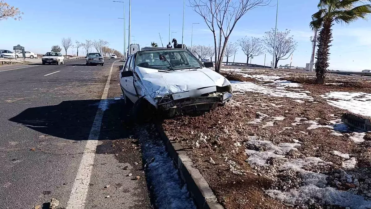 Şanlıurfa'da otomobiller çarpıştı: 4 yaralı