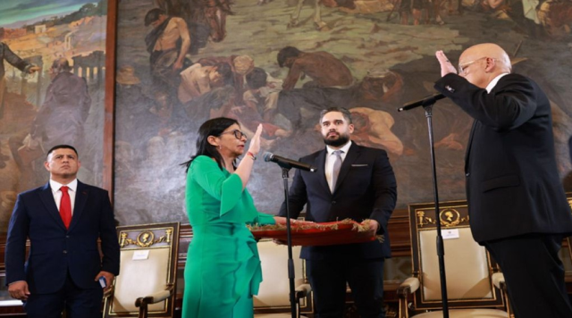 Venezuela'nın geçici yeni başkanı Rodriguez göreve başladı Venezuela'nın geçici yeni başkanı Rodriguez göreve başladı