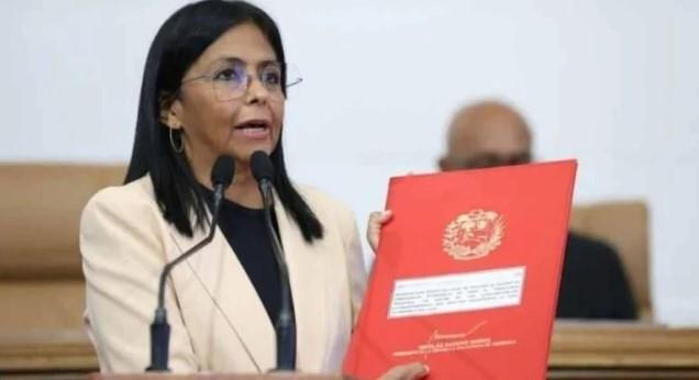 venezuela nin gecici yeni baskani rodriguez 19429416 4059 m