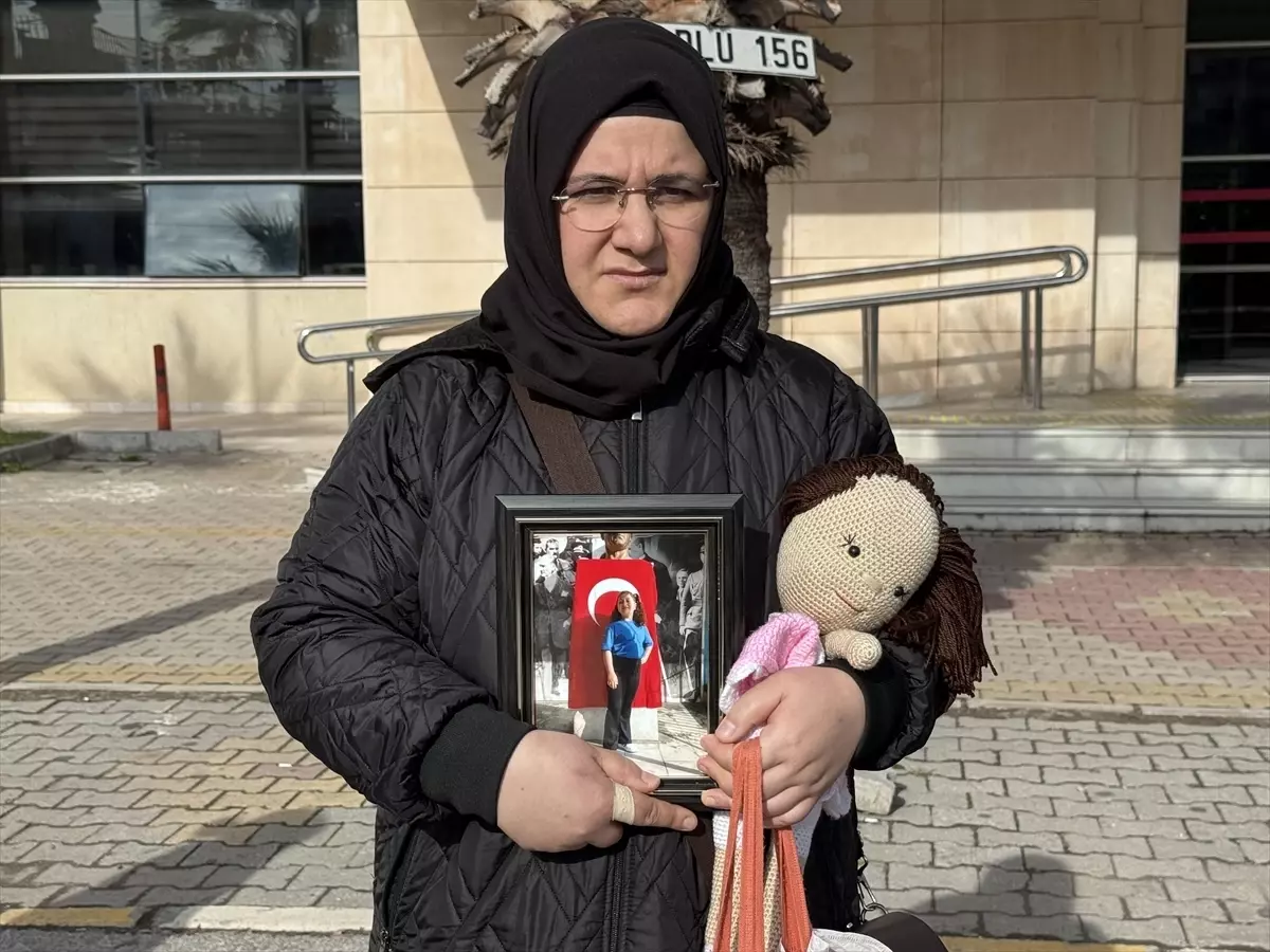 Yük asansöründen düşen koltuğun altında kalan çocuğun ölümüne ilişkin sanıklar hakim karşısında