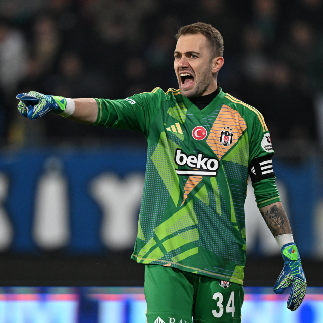 He kept his 10-year promise and transferred to Fenerbahçe