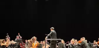 ADK İstanbul Gençlik Orkestrası Süreyya Operası'nda konser verdi