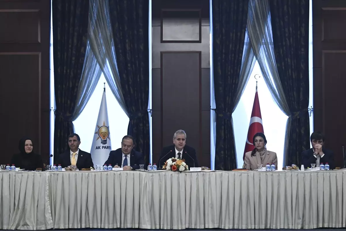 AK Parti'den Gazze'de İnsani Yardım Çalıştayı