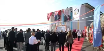 Alanya'da birisi yenilenen iki okul eğitime kazandırıldı