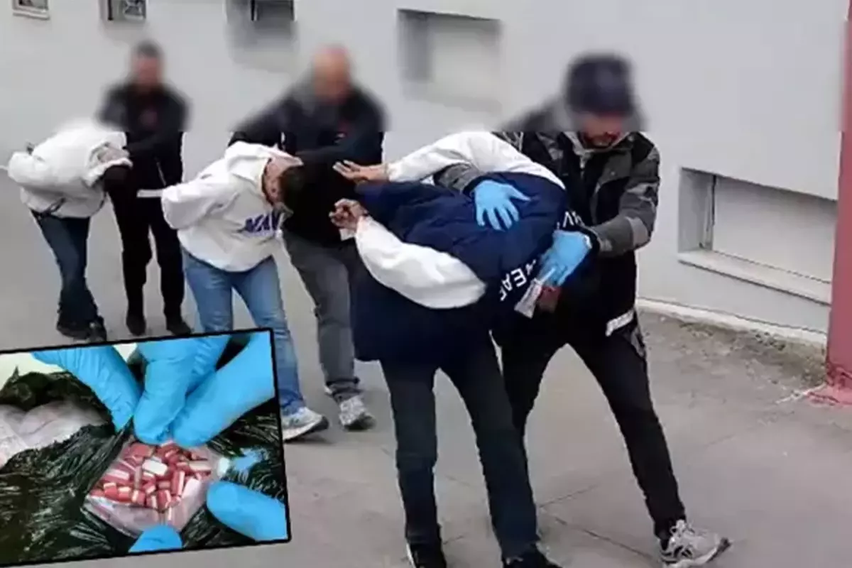 Aracında 66 bin 600 uyuşturucu hap ele geçirildi; 'Babam hastaydı, ziyarete gidiyordum' dedi