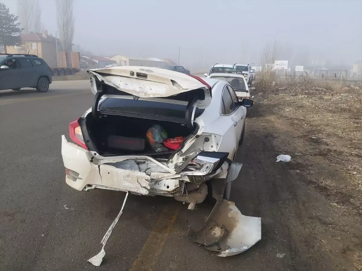 Çubuk'ta zincirleme trafik kazalarında 5 kişi yaralandı