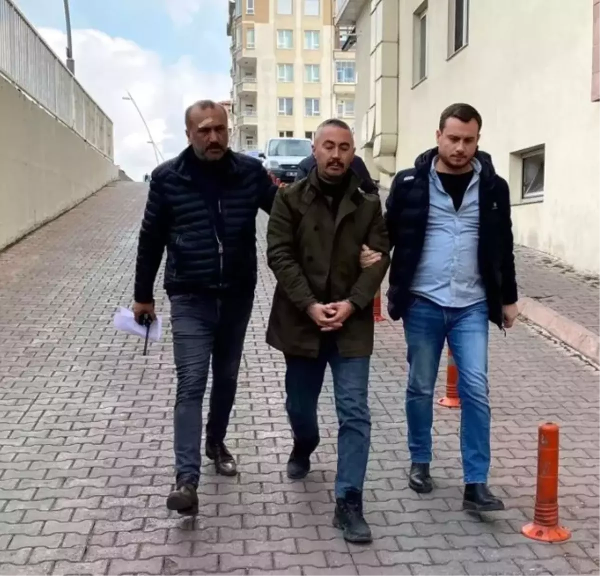 Eniştesini vurup, otomobille üzerinden geçmişti; cezası 15 yıla düştü