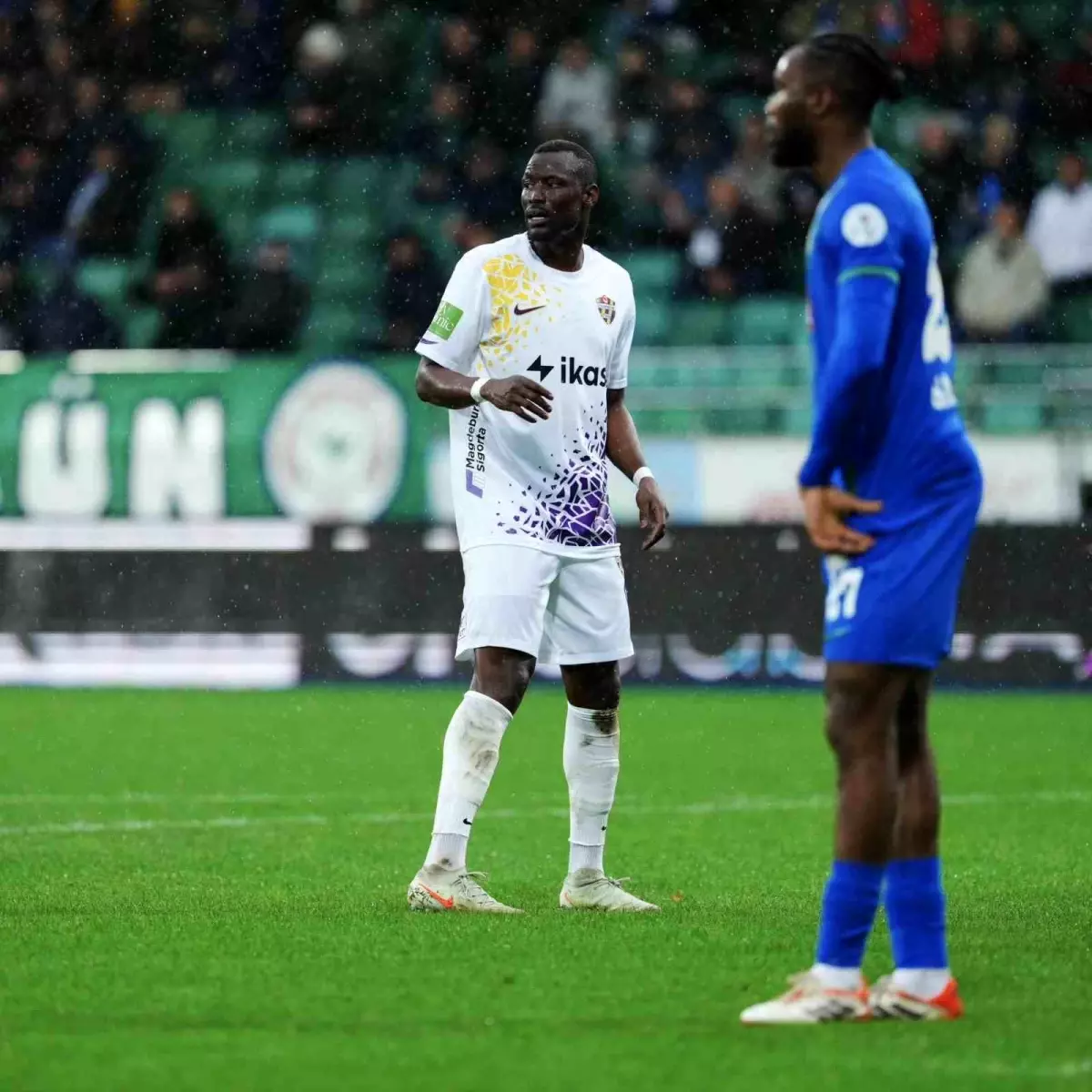 Eyüpspor, Mame Thiam ile yollarını ayırdı