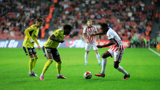Fenerbahçe 11'i! Süper Kupa FB Samsunspor maç kadrosu ilk 11'ler belli oldu mu? Fenerbahçe Samsunspor maç kadrosu ilk 11!