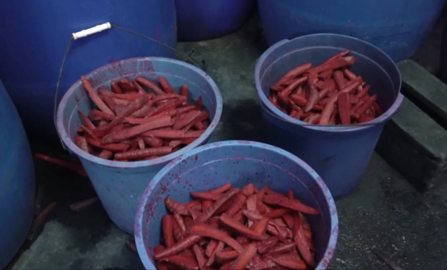 imalathanede mide bulandiran goruntu zabita bile 19432129 4070 m