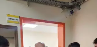 Karabük'te 47 yıllık eğitimci öğrencilerin alkışları eşliğinde emekli oldu