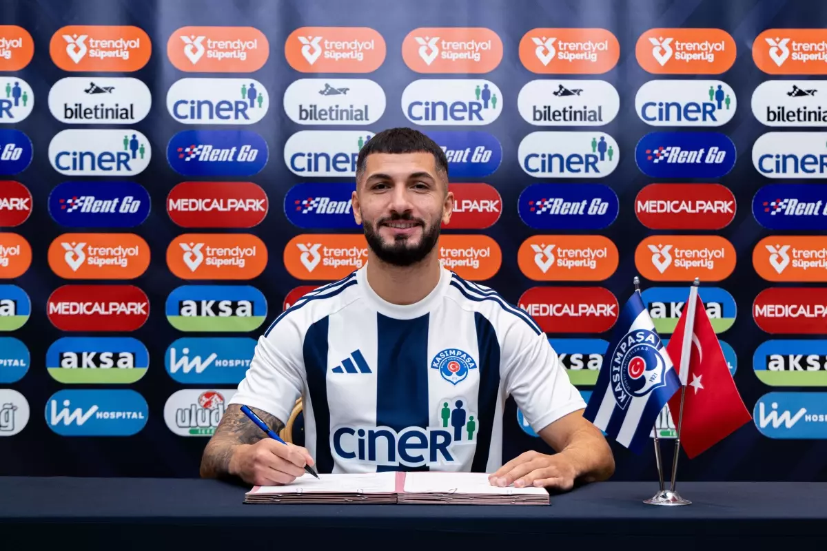 Kasımpaşa, Kamil Ahmet Çörekçi'yi kadrosuna kattı