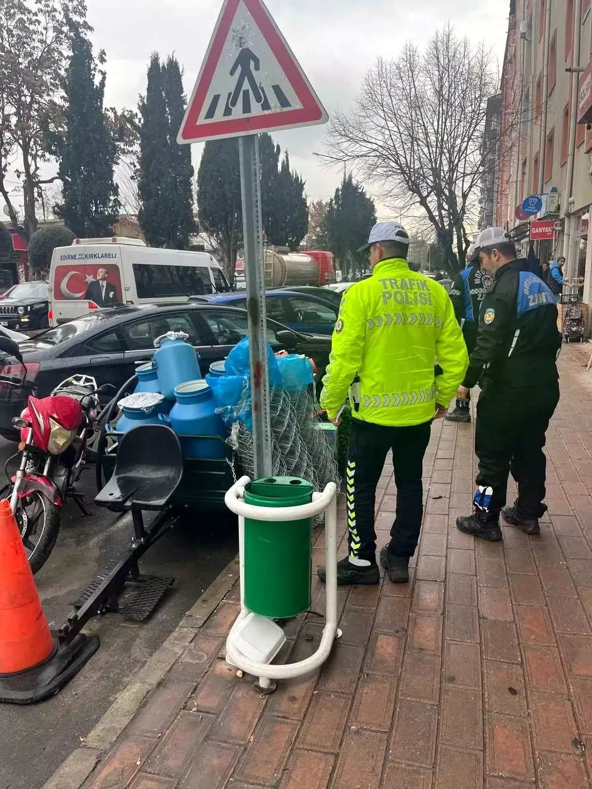 Kırklareli'nde kaldırım ve yol işgalleri denetimi