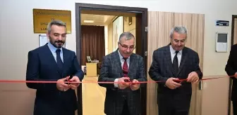 KMÜ'de çeviri laboratuvarı açıldı