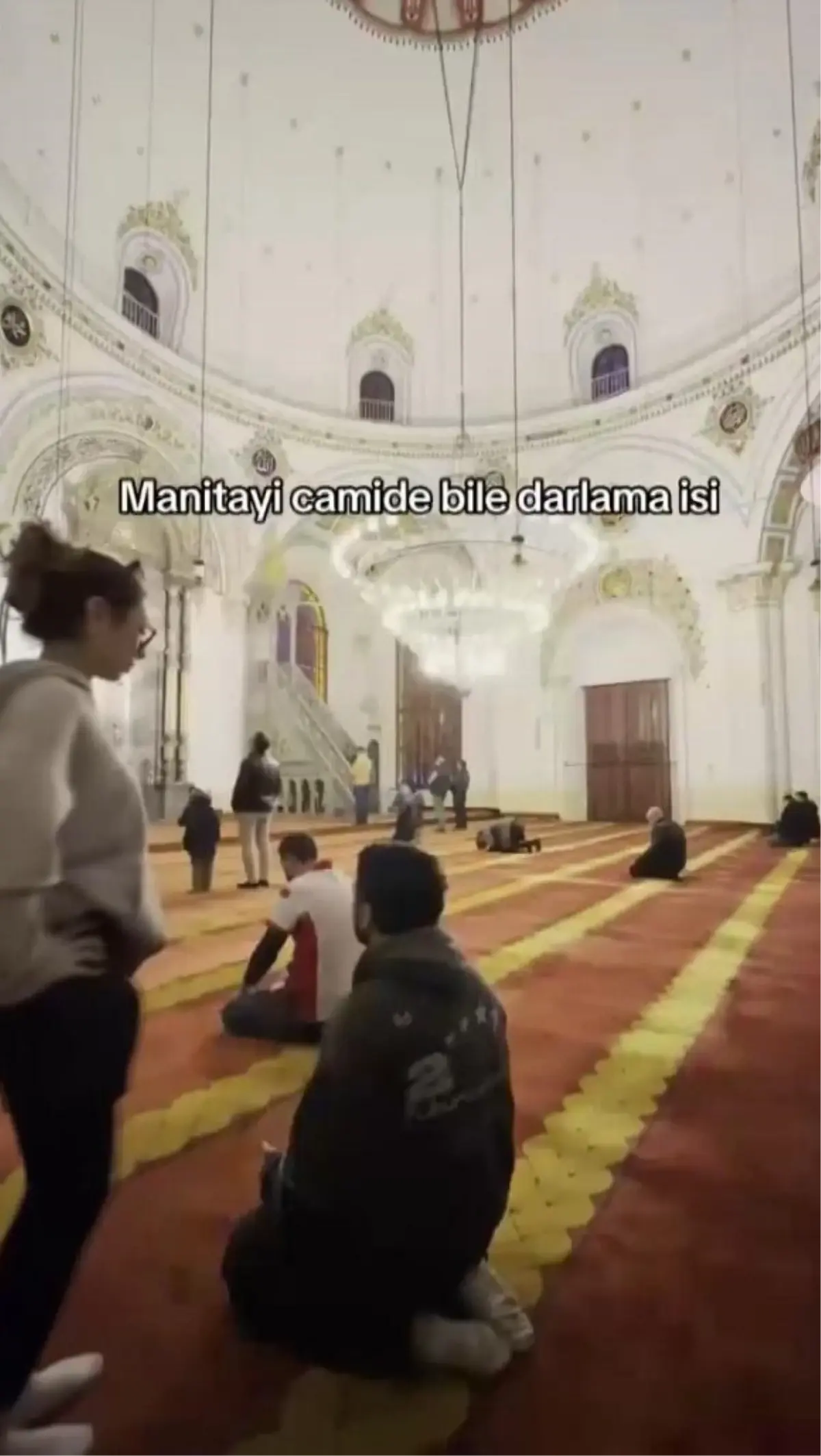 Konya'da camideki uygunsuz davranışa soruşturma