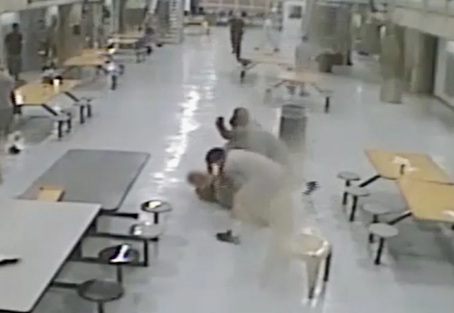 من هم الذين ليسوا في القائمة! الأشخاص الذين احتُجزوا مع مادورو في نفس السجن لفتوا الانتباه