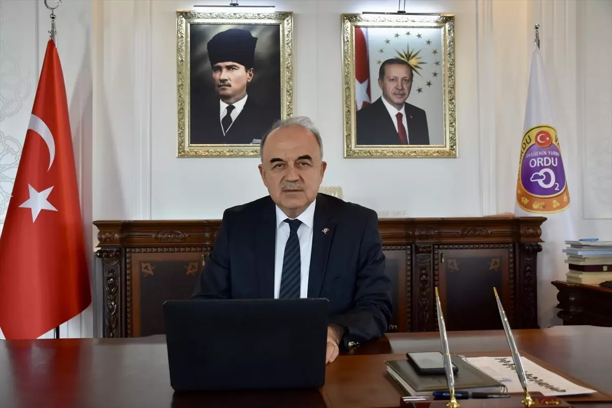 Ordu Valisi Muammer Erol, AA'nın "Yılın Kareleri 2025" oylamasına katıldı