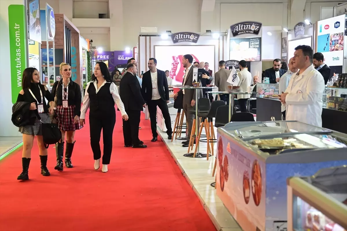 Otel ekipmanları ile gıda ve içecek fuarları Antalya'da açıldı