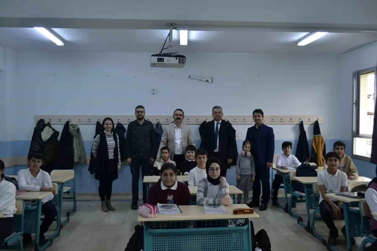 Sultanhisar Kaymakamı Ateş öğrencilerle buluştu