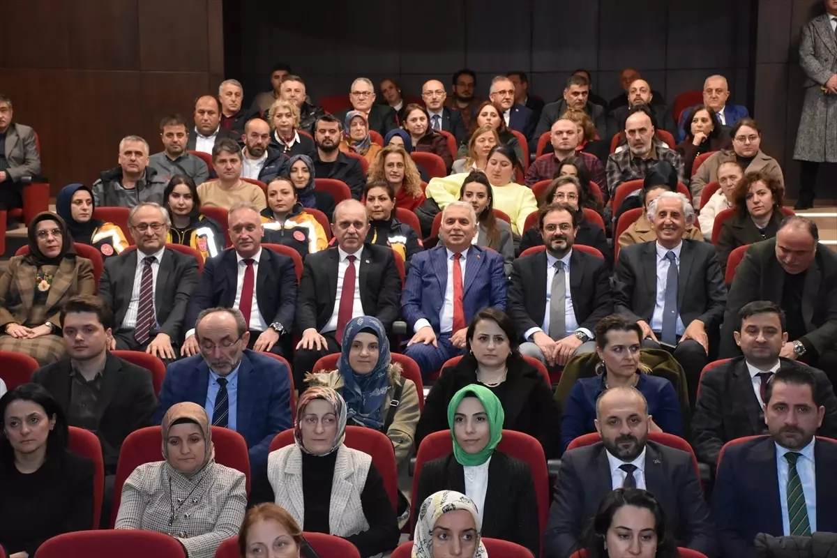 Trabzon'da 'Sağlıklı Türkiye Yüzyılı ve Sağlıklı Yaşam Planı Çalıştayı' düzenlendi