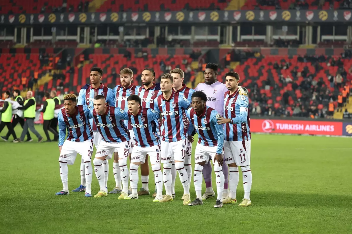 Trabzonspor Süper Kupa Yarı Finali'nde Galatasaray'a 4-1 mağlup oldu