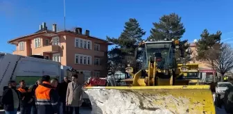 Ulaş Kaymakamı Eskimez, karla mücadele ekiplerini denetledi