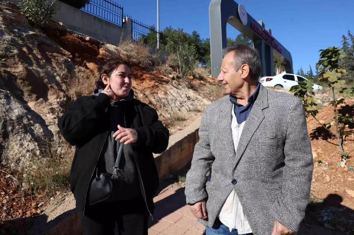 Yaşamını kolaylaştıran işitme cihazı kayboldu