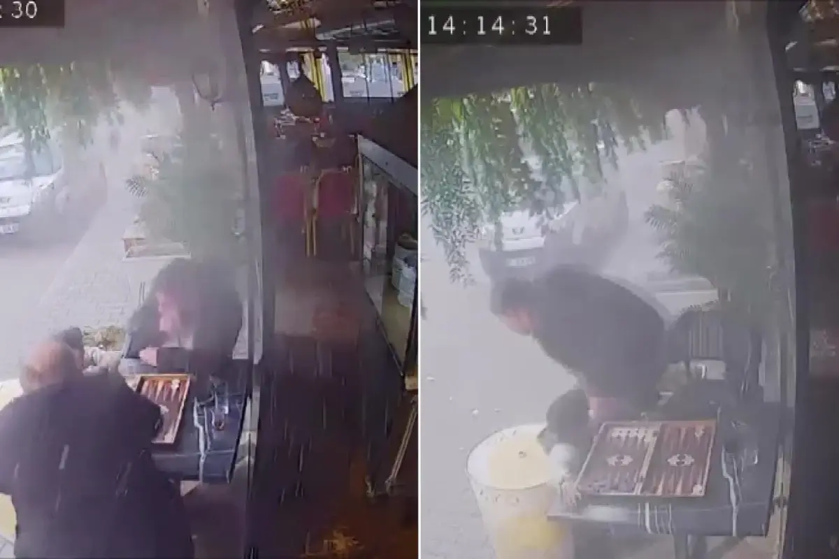 Adana'da restoranda panik anları: Klima borusu bomba gibi patladı