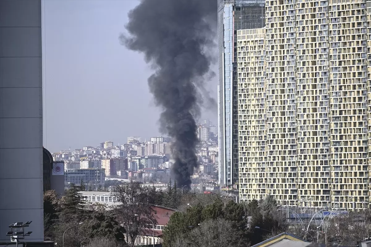 Ankara'da Emniyete ait otoparkta çıkan yangın söndürüldü
