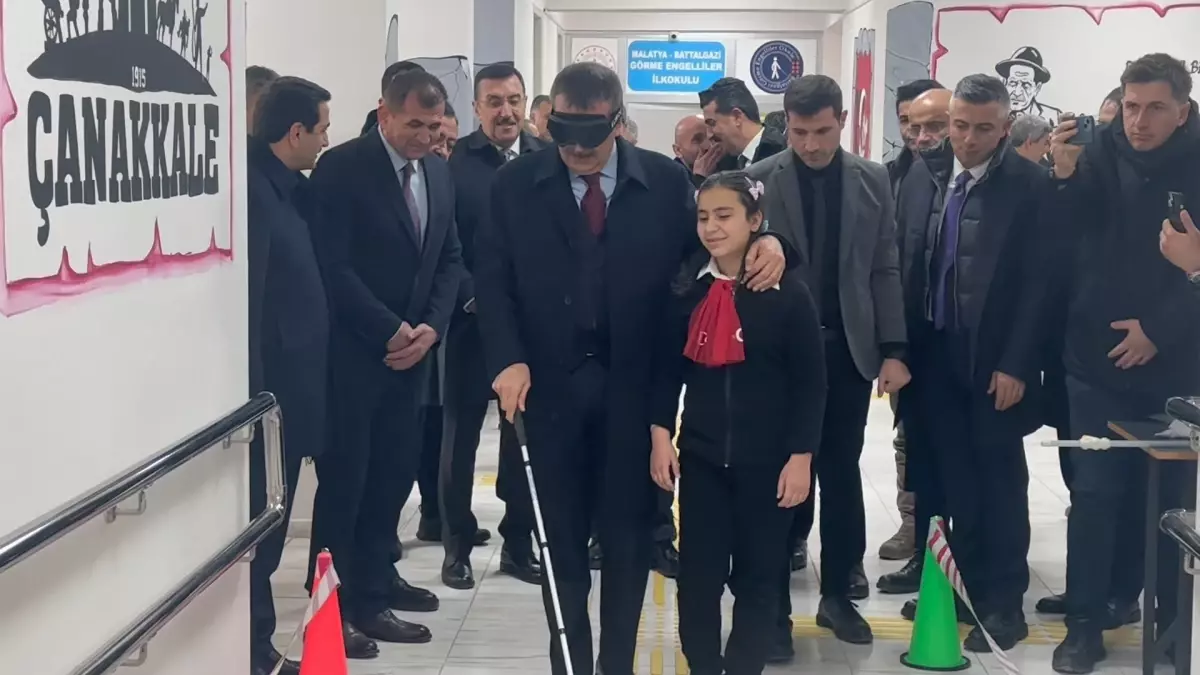 Bakanı Tekin: Yaratılıştan olan farklılıkları zenginlik olarak görüyoruz