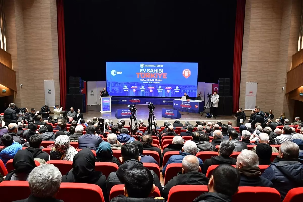 Batman'da Yüzyılın Konut Projesi ile yapılacak konutların hak sahipleri kurayla belirlendi