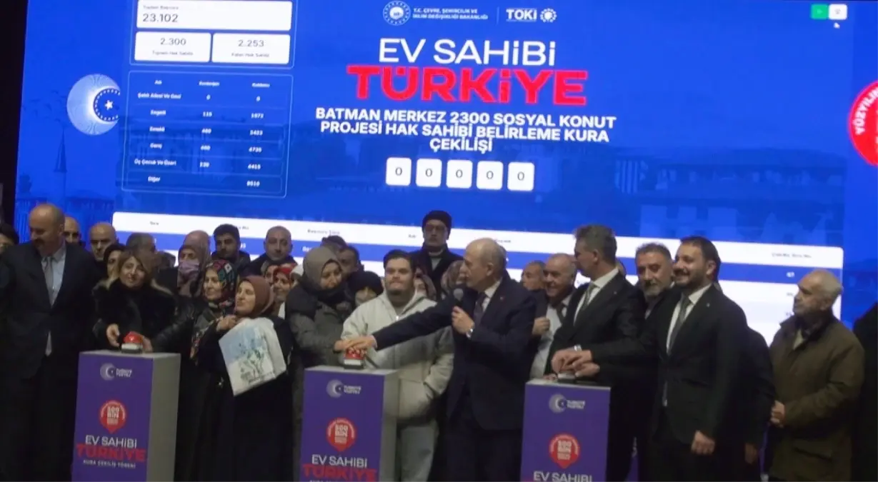 Batman'da 'Yüzyılın Konut Projesi'nde kura çekimleri yapıldı