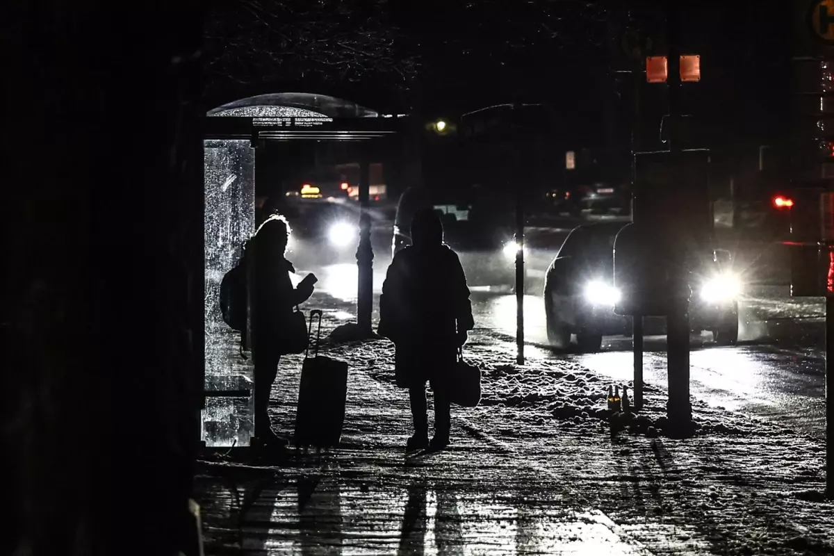 Berlin'deki büyük elektrik kesintisi terör soruşturmasına dönüştü