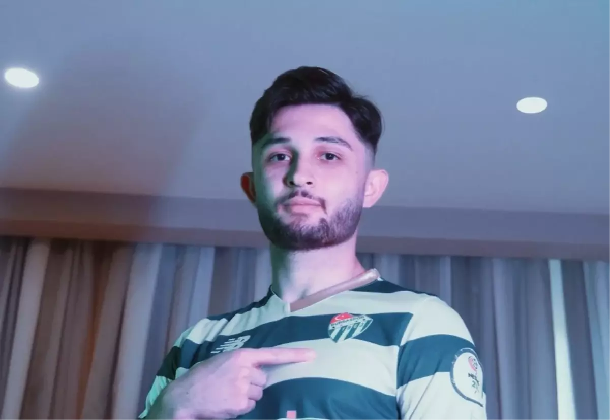 Bursaspor, Salih Kavrazlı'yı kadrosuna kattı