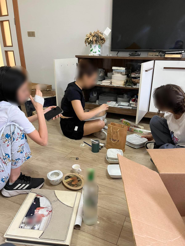 ders saatinde ogrencileri evine goturup temizlik 19437068 7296 m