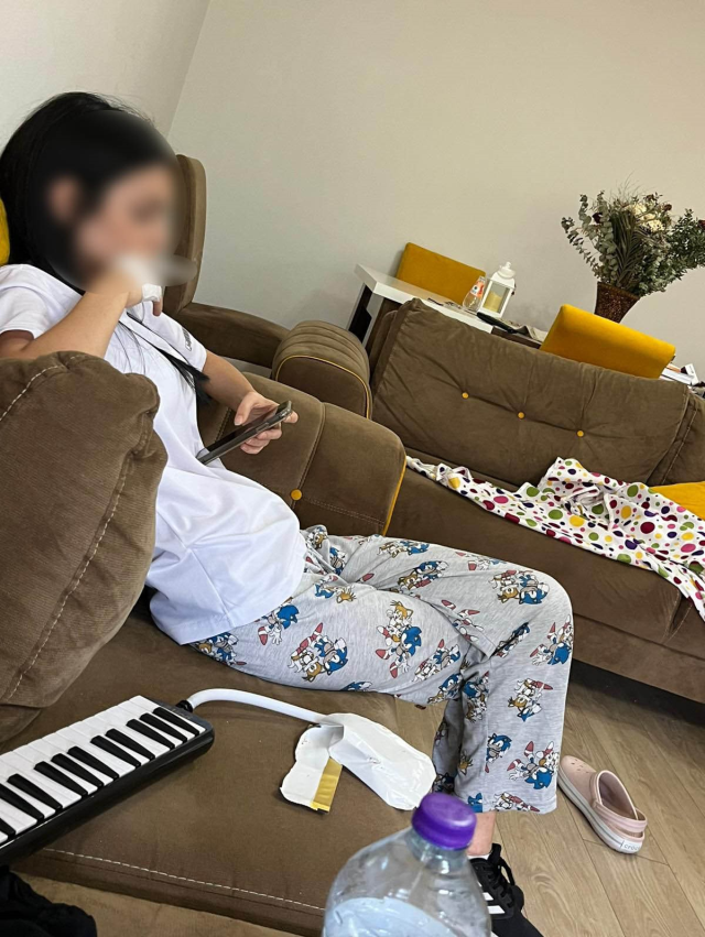 ders saatinde ogrencileri evine goturup temizlik 19437068 9835 m