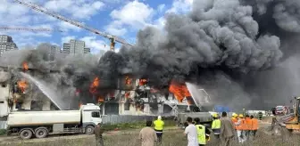 Esenyurt'ta işçi konteynerinde yangın çıktı