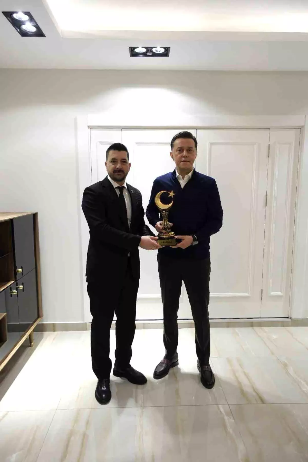 ESMİAD, Milletvekili Nebi Hatipoğlu'na iş dünyasının talep ve beklentilerini aktardı