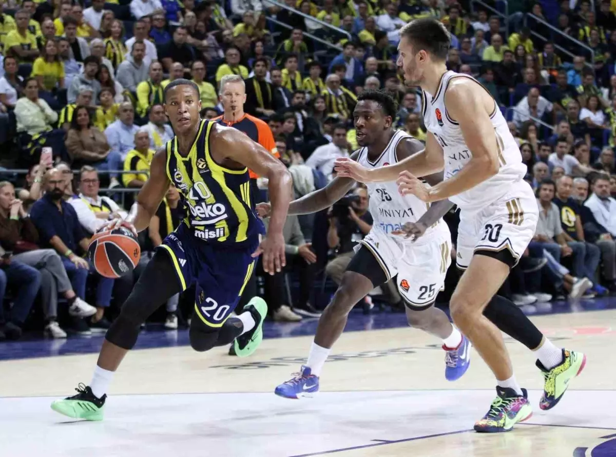 Fenerbahçe, Dubai Basketbol deplasmanında