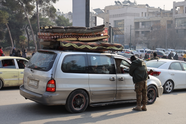 Görüntü Türkiye'nin yanı başından! Sivil halk 2 mahalleyi terk etmeye başladı Görüntü Türkiye'nin yanı başından! Sivil halk 2 mahalleyi terk etmeye başladı
