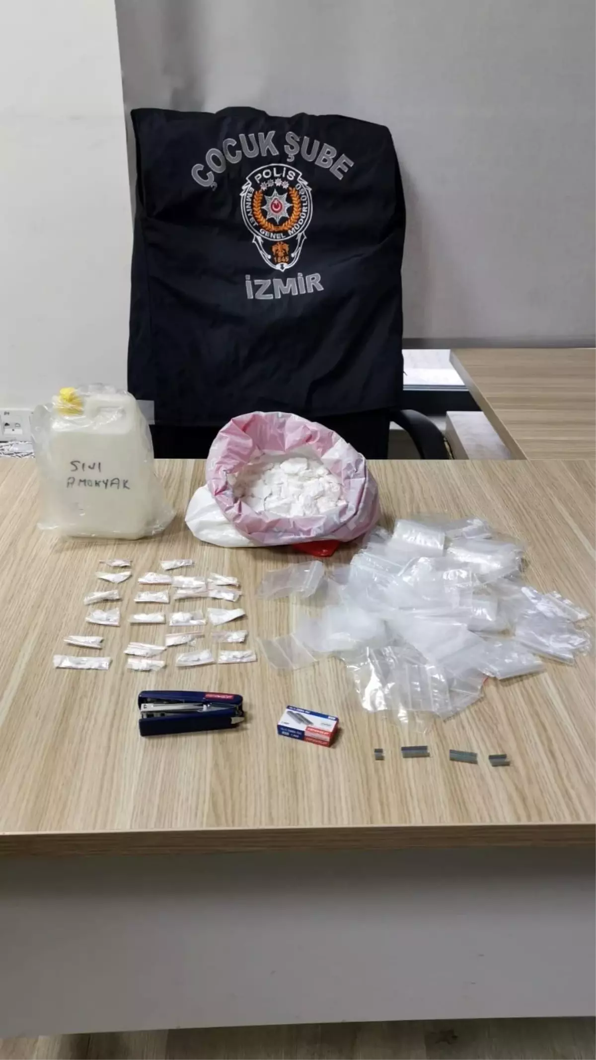 İzmir'de uyuşturucu operasyonu: 1 gözaltı