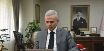 Karaman'da Vali Çiçekli, AA'nın 'Yılın Kareleri' oylamasına katıldı