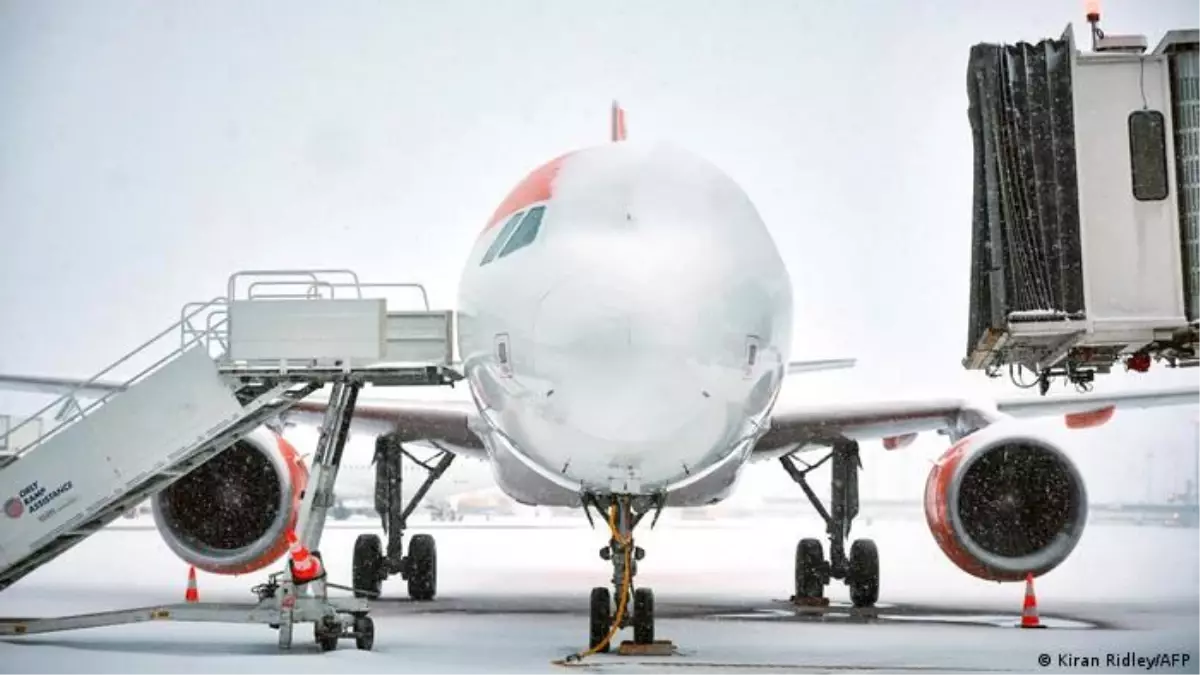 Kış koşulları Avrupa genelinde ulaşımı felç etti