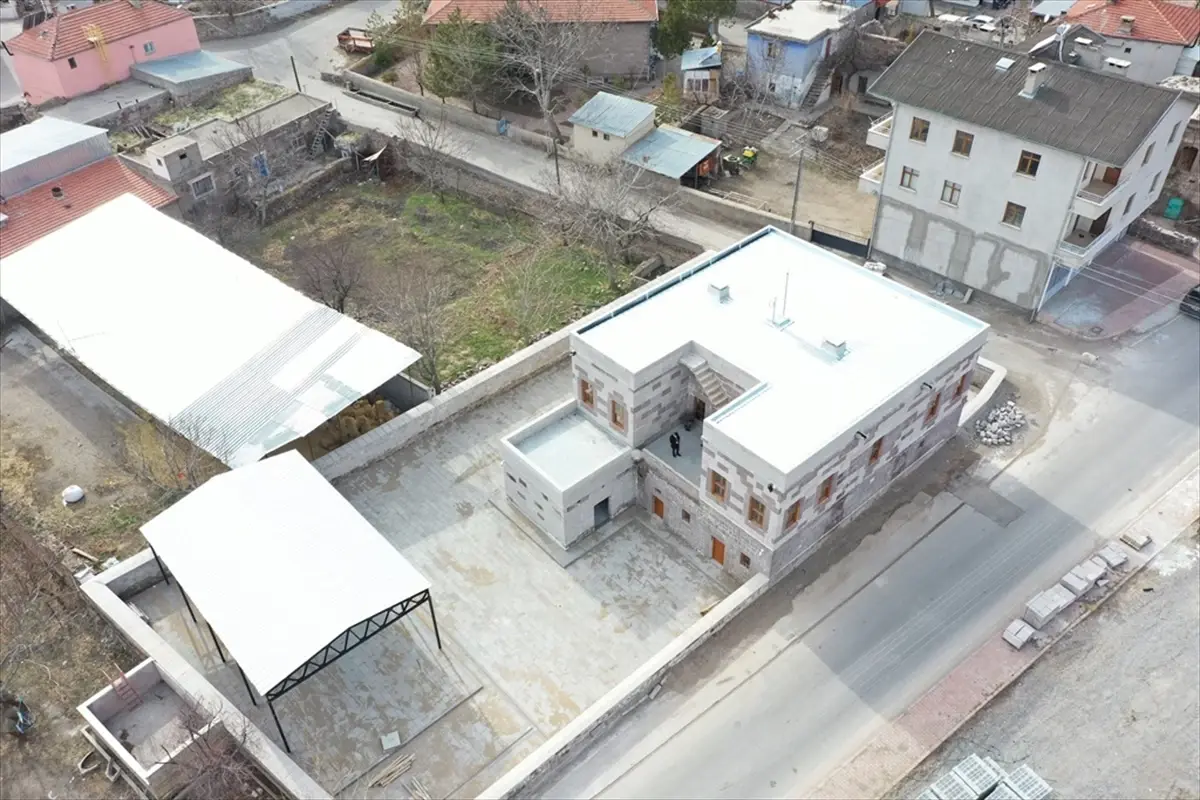 Kocasinan'da 8 tarihi yapı restore edildi