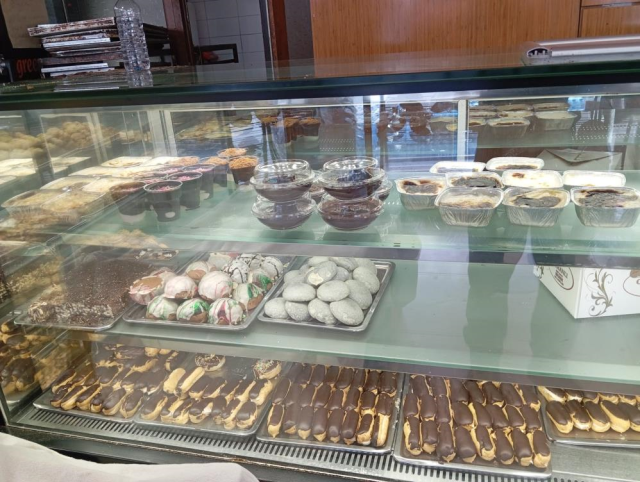 Shocked at the moment he bit the cookie! Look what came out instead of a chocolate piece