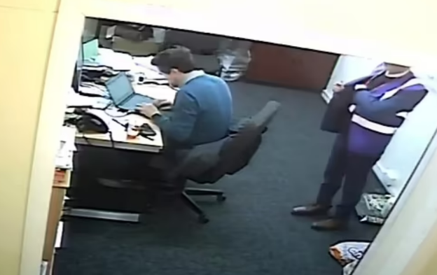 mudur metresiyle iliski yasayan yardimcisina 19435277 3852 m