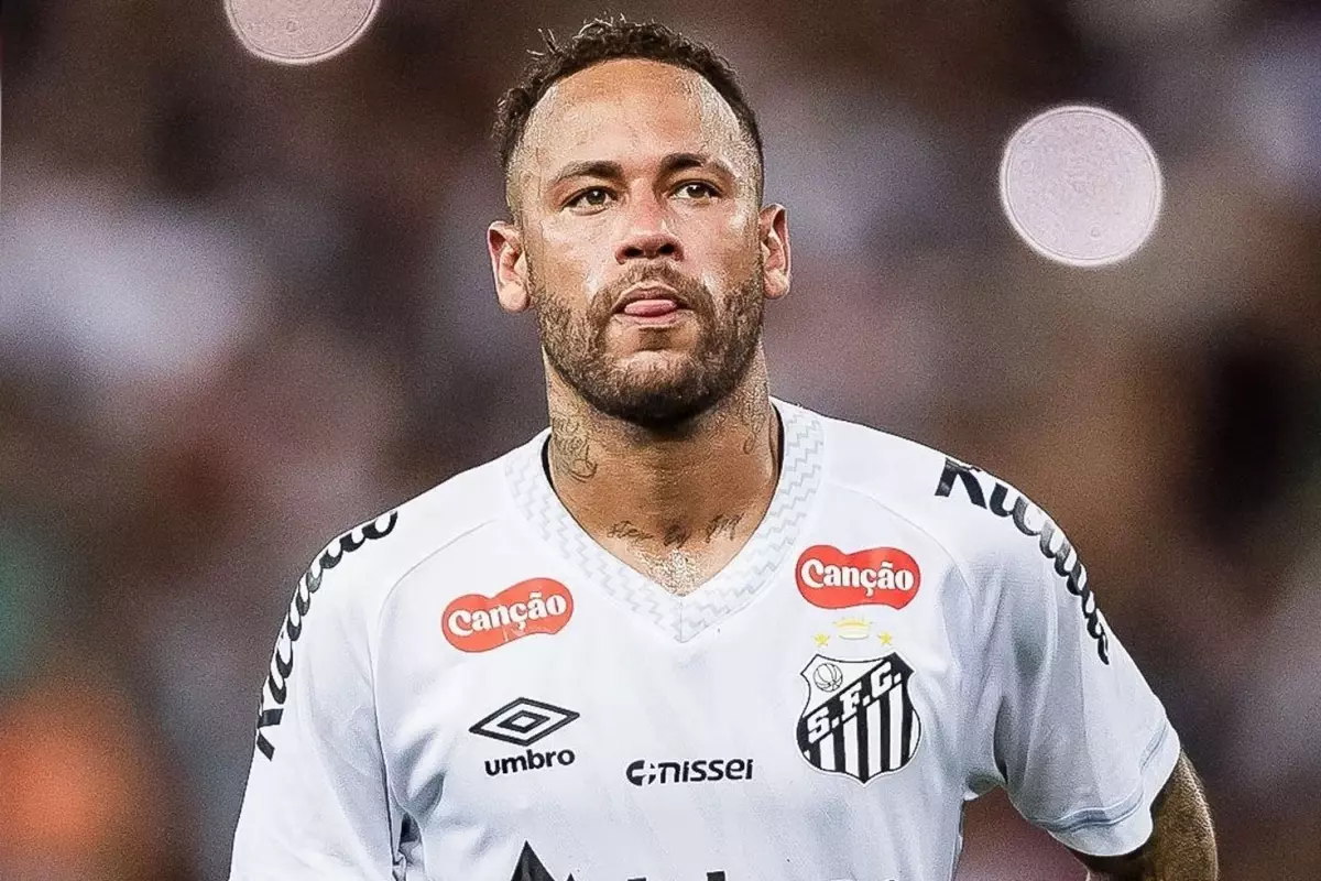 Neymar beklenen imzayı attı