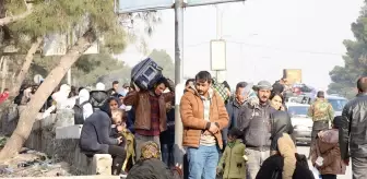 PKK/YPG, Halep'te işgal ettiği bölgelerden çıkmak isteyen sivilleri hedef alıyor